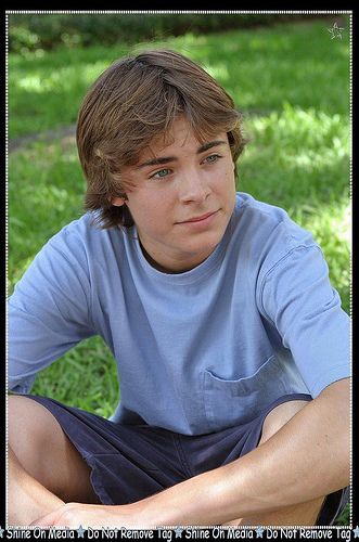 zac_efron.jpg zac_efron.jpg